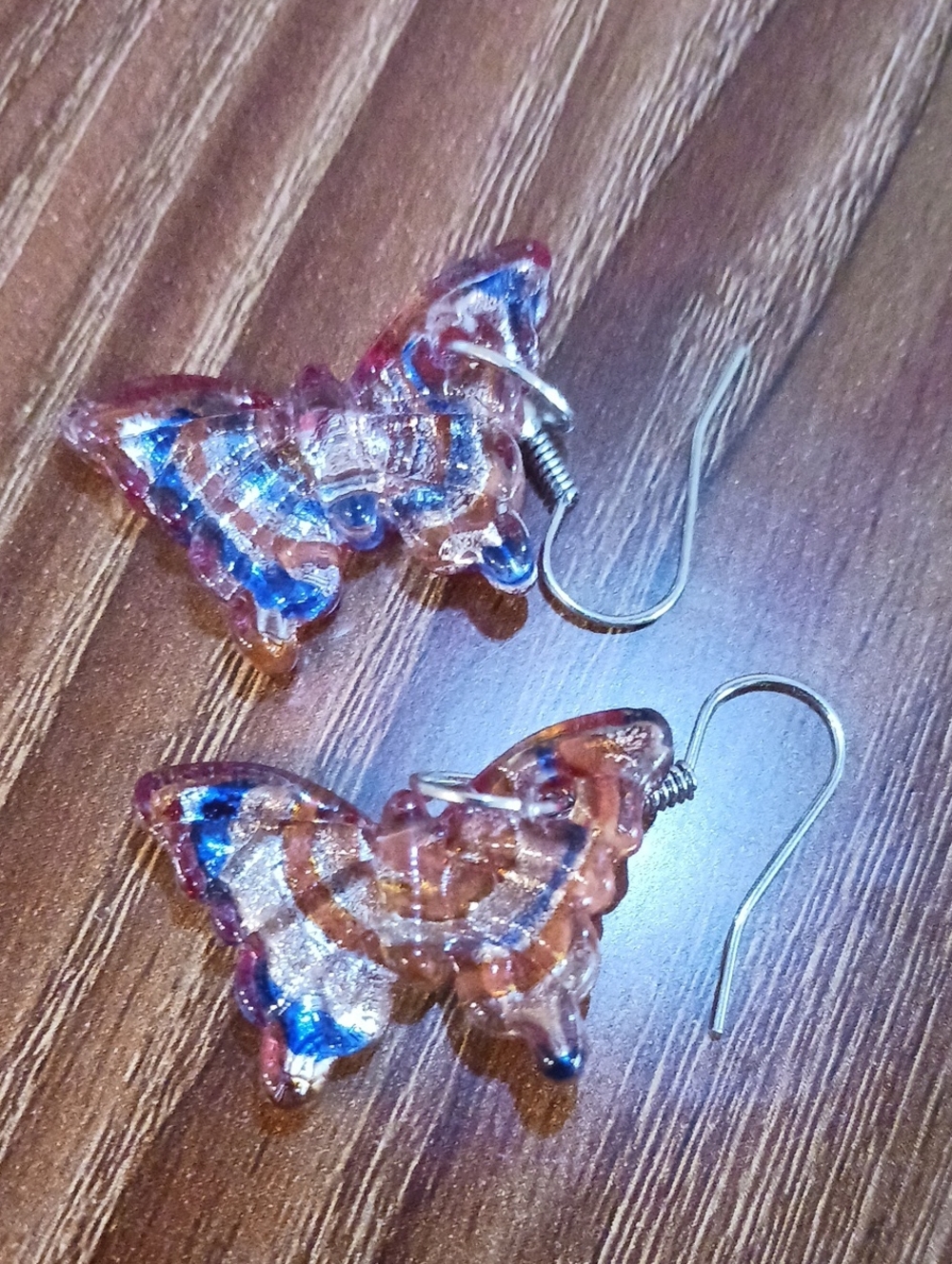 Source Unknown Multi Colored Butterfly Dangle Earrings Solid Red on the back.